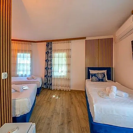 Hotel Halikarya & Restaurant *