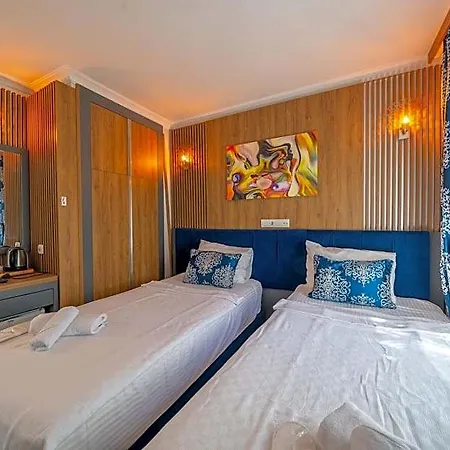 Halikarya & Restaurant Hotel